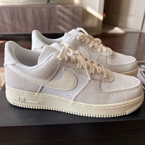 Nike Air Force 1 LV8 "White/Sail/Platinum Tint" Men's Shoe